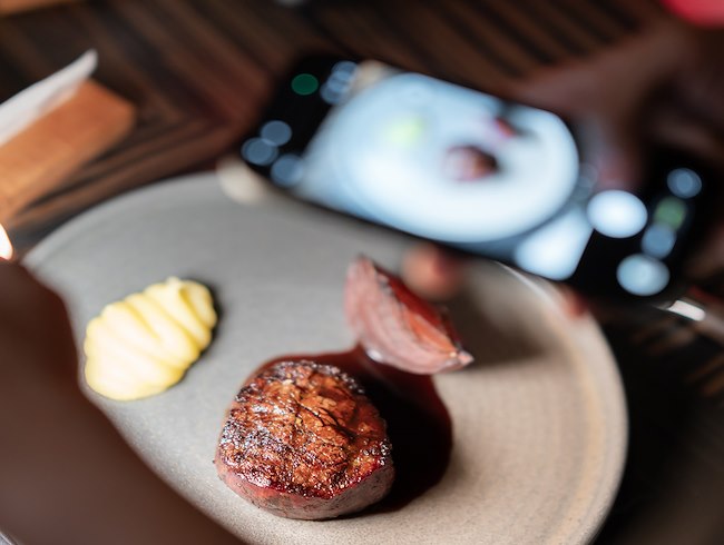 Enjoy Exceptional Dining. Savour Exclusive Benefits.